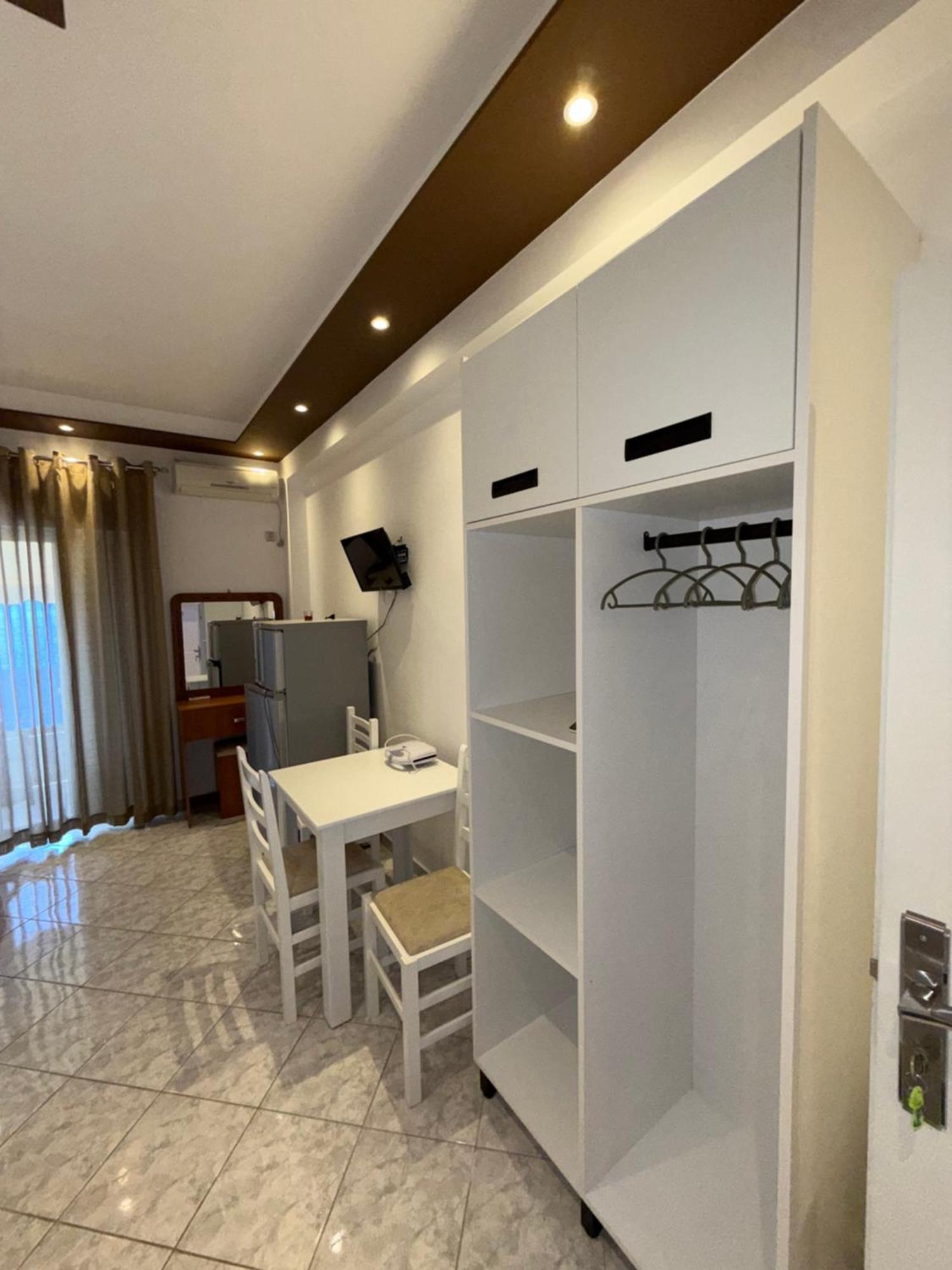 Ylli'S Apartments Sarandë Eksteriør bilde